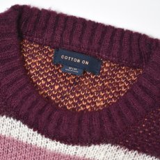 画像2: Cotton On Box Fit Fuzzy Crewneck Sweater - Red (2)