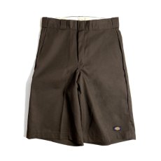 画像1: Dickies 13" Loose Fit Multi-Use Pocket Work Shorts - Dark Brown (DB) (1)