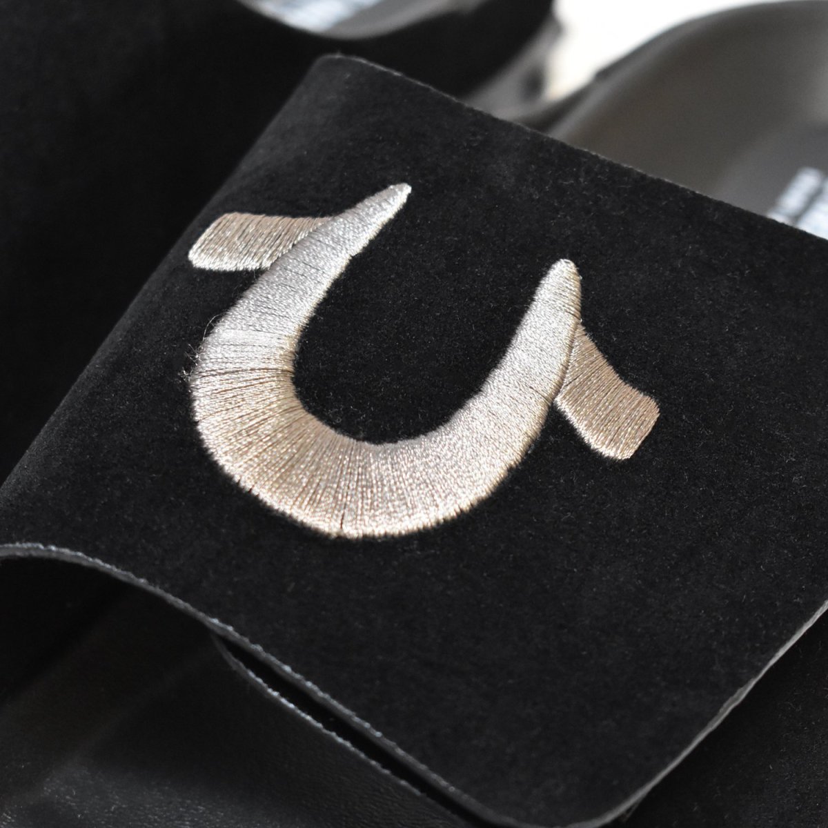 画像3: True Religion Suede Slide / トゥルーレリジョン (3)