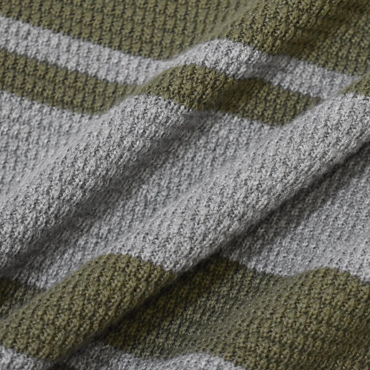 画像4: Calvin Klein Jeans Stripe Cotton Sweater - GreyｘOlive (4)