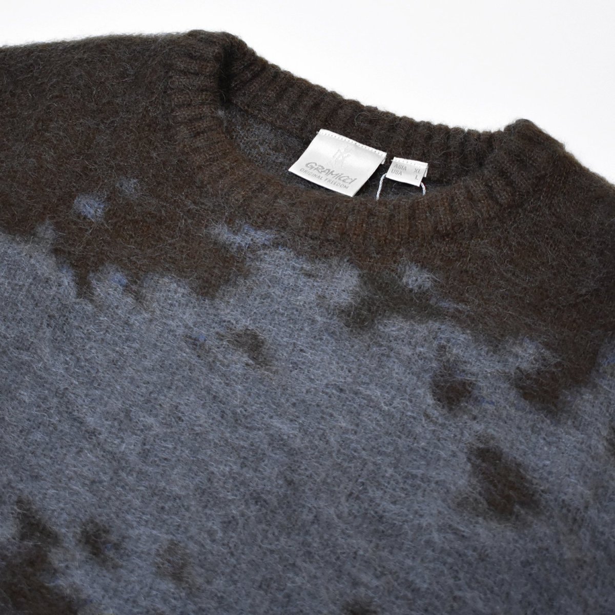 画像2: Gramicci Mohair Splatter Sweater - Slate / グラミチ モヘア セーター (2)