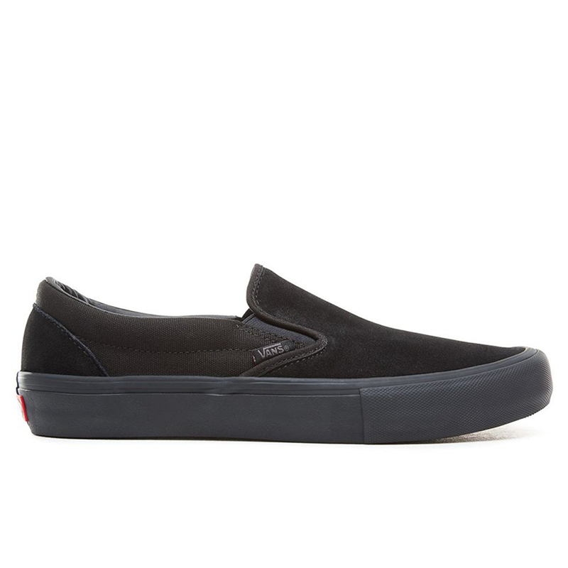 vans slip on pro blackout