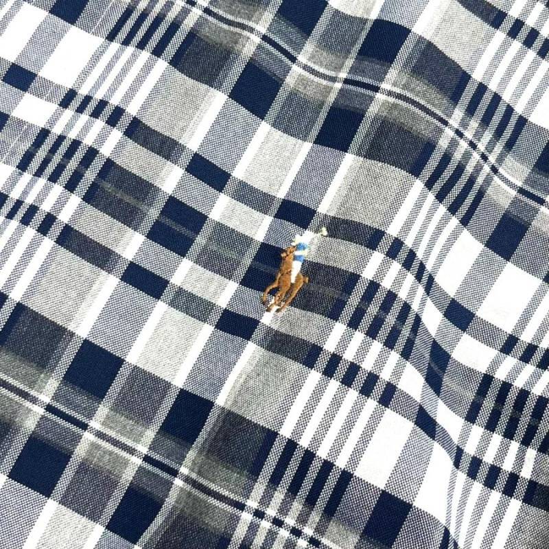 Classic fit best sale plaid oxford shirt