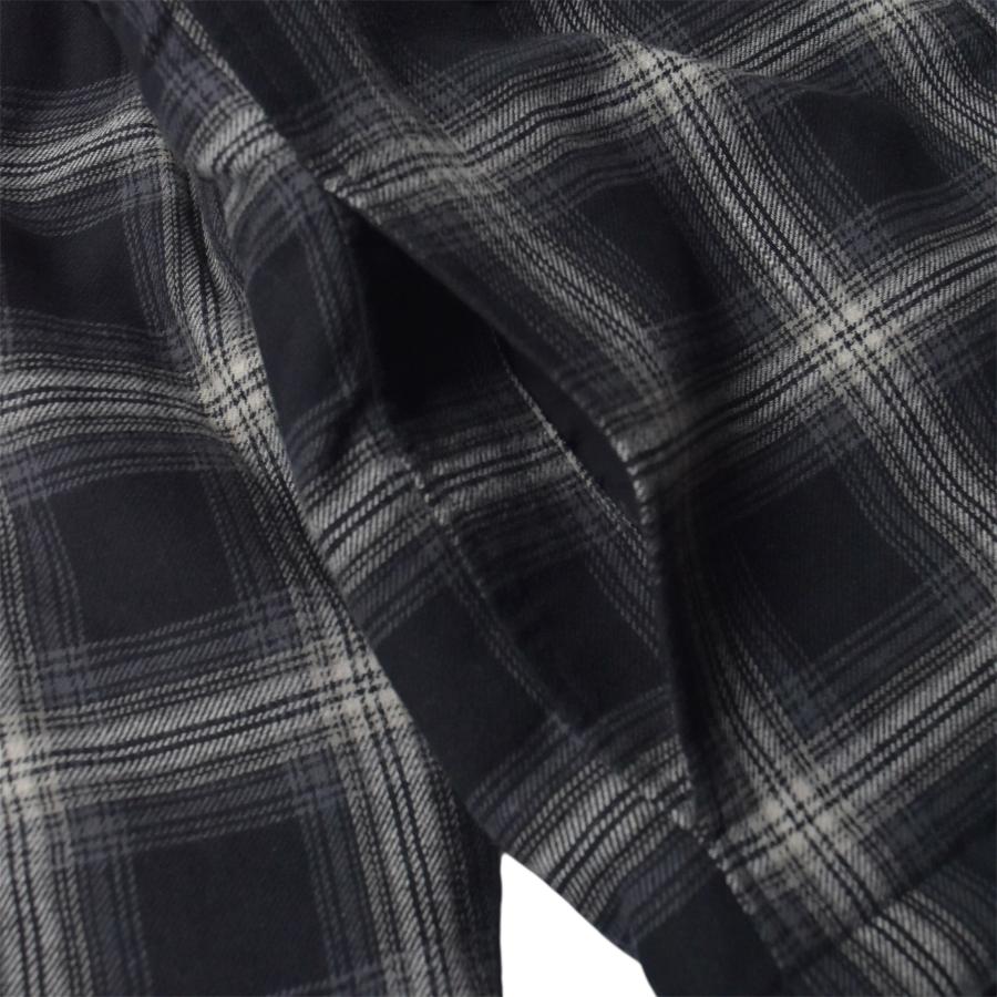 画像5: Old Navy Insulated Cropped Flannel Shacket - Black Plaid (5)